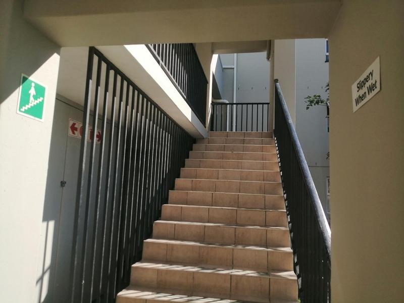 1 Bedroom Property for Sale in Gordons Bay Western Cape